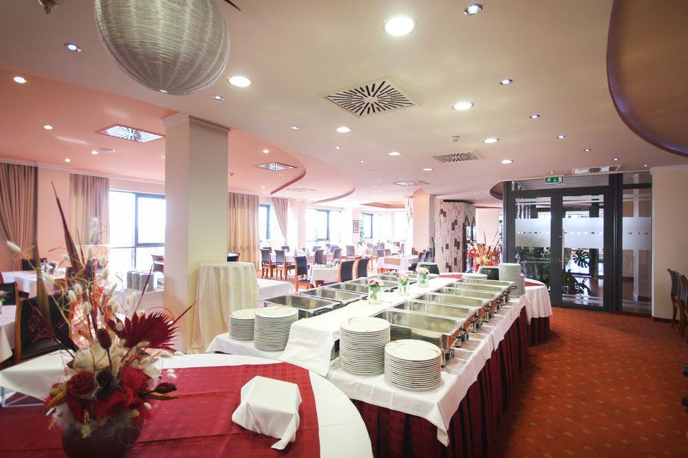 Hotel Galleria Subotica Exteriör bild
