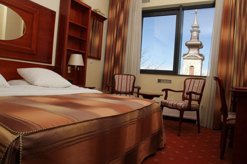 Hotel Galleria Subotica Exteriör bild