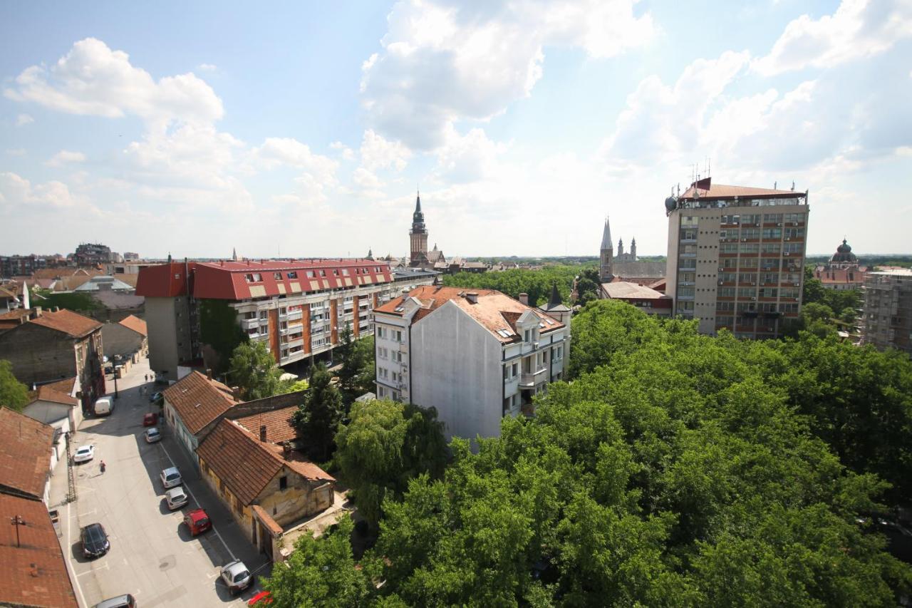 Hotel Galleria Subotica Exteriör bild